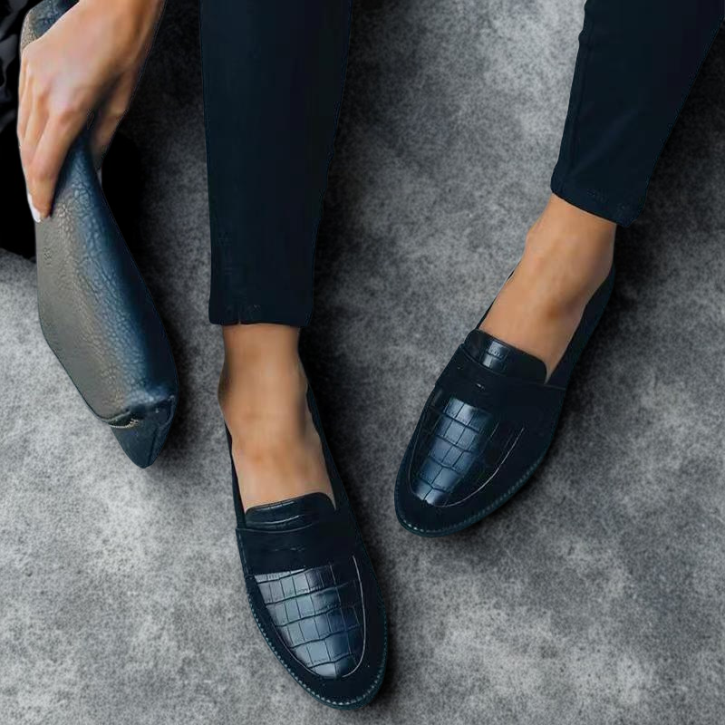 Dames Instappers – Tijdloos Comfort in Zwart